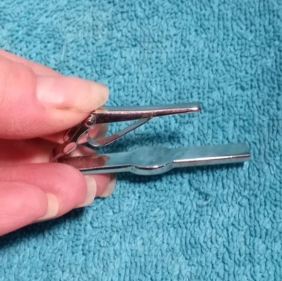 Silver and Black Stone Tie Clip Might Be Onyx Not Sure Vintage - Picture 3 of 7